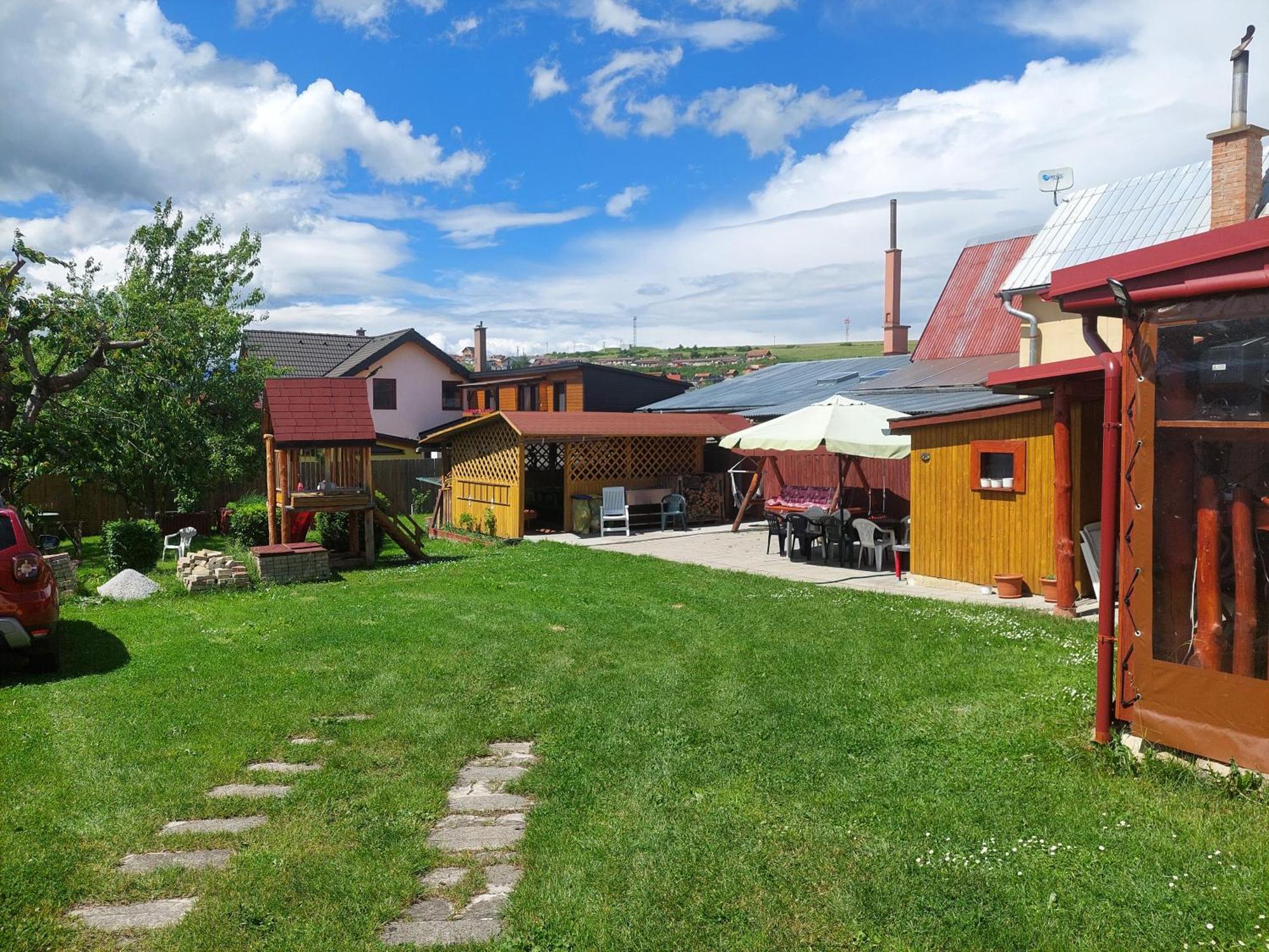 Penzion Mayka Hotel Hrabusice Exterior photo